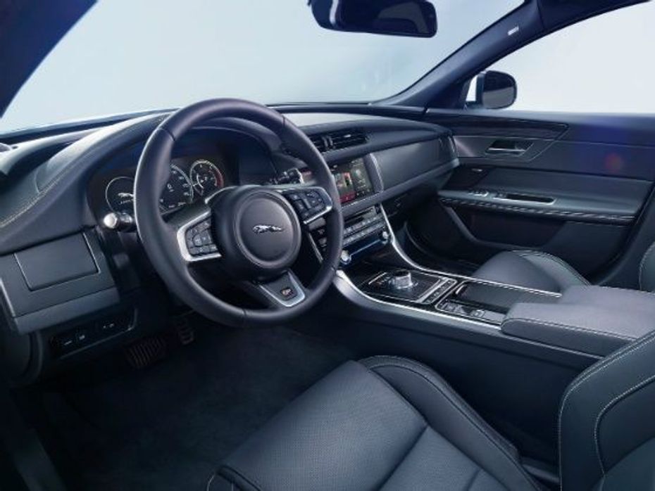 2015 Jaguar XF interiors