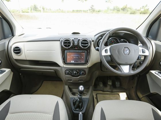 Renault Lodgy India Review - ZigWheels Renault Lodgy India Review - ZigWheels