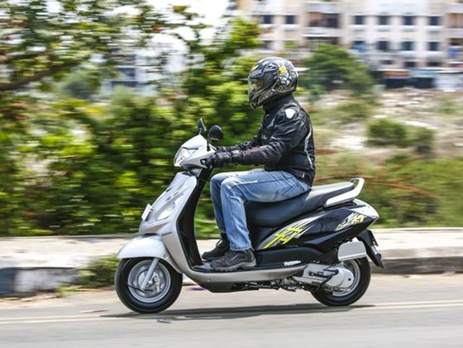 2015 Suzuki Swish 125 scooter new features