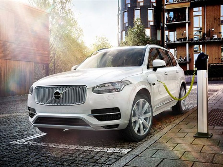 2015 Volvo XC90 T8 hybrid to be launched in India end of 2016