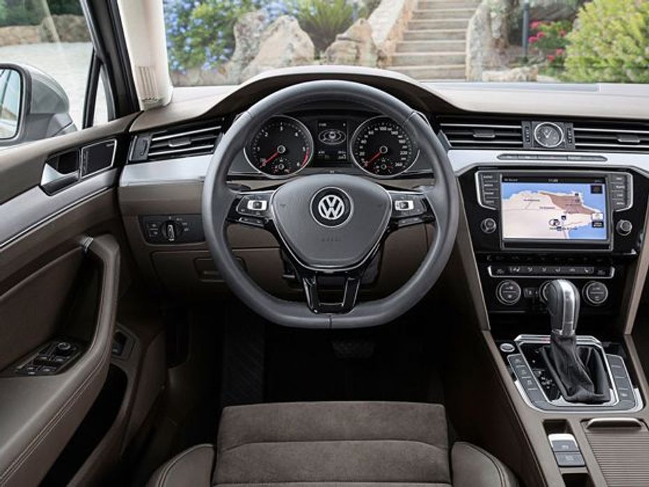 2015 Volkswagen Passat interiors