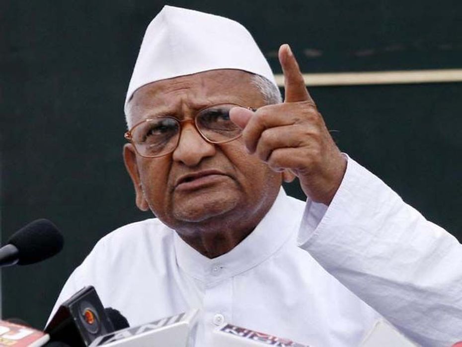 Anna Hazare SUV auctioned for Rs 9.11 lakh