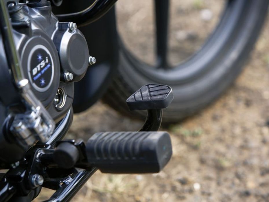 Bajaj Platina comes with rubber mounted rear brake pedal
