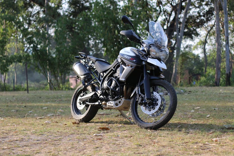 2015 Triumph Tiger 800 XCx styling and looks