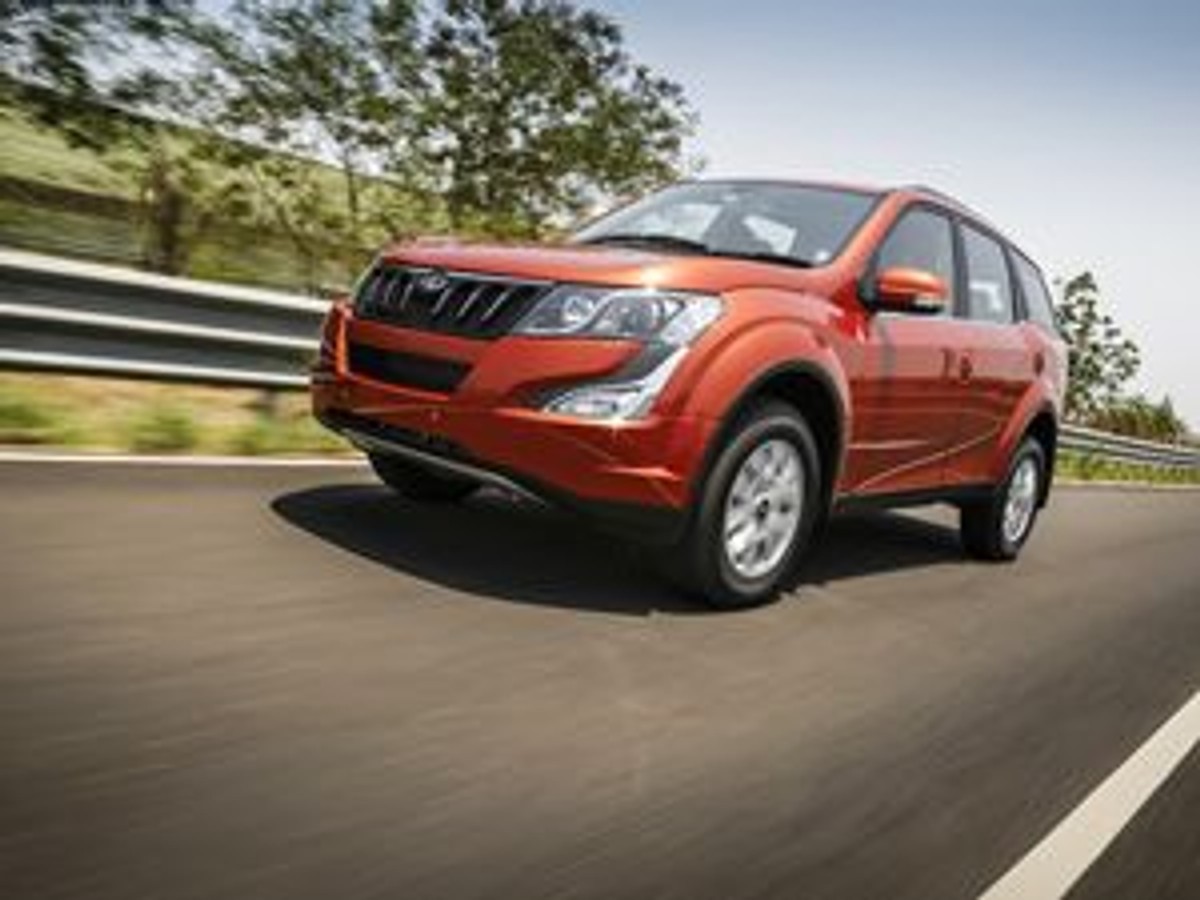 The car you drive says a lot about you. Bring a new level of luxury to your  adventure with the spacious #XUV500 #DriveExtraordinary #NdovuMotors  #MahindraSUV, image size:1200x900