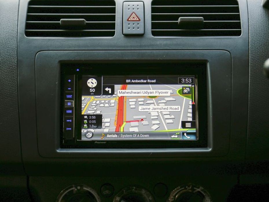 Apple CarPlay Review Navigation
