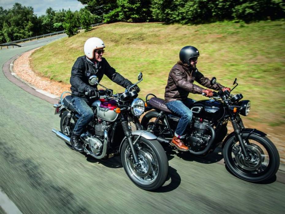 Triumph Bonnevile T120 / T120 Black action pic Triumph Bonnevile T120 / T120 Black action pic