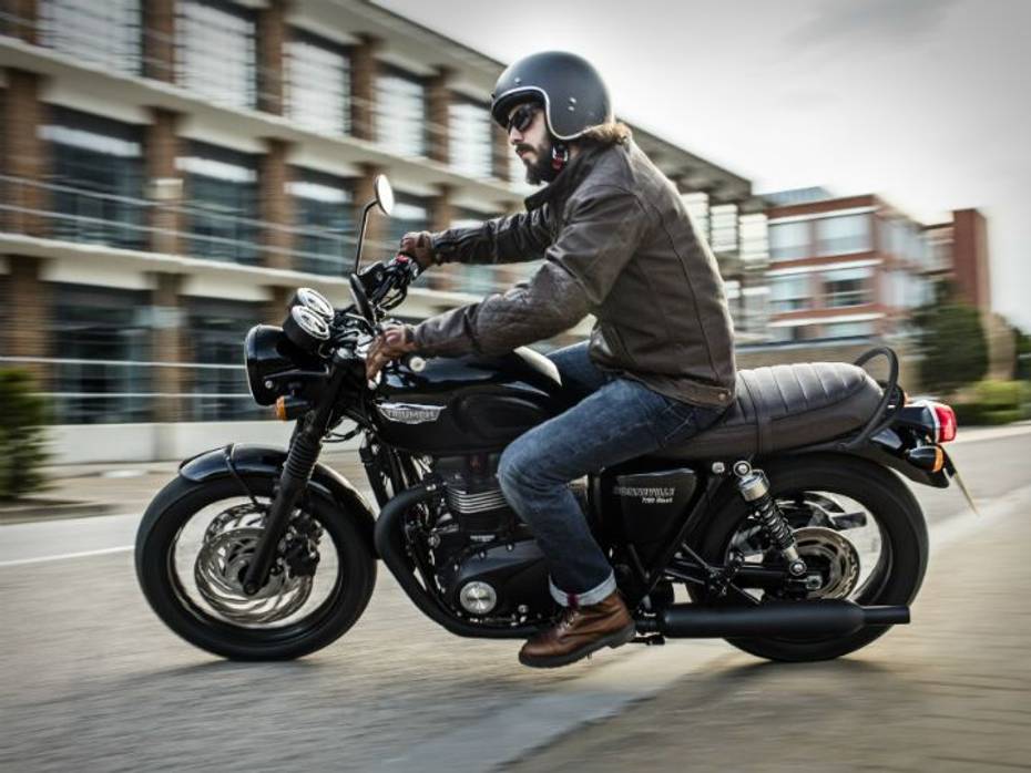 Triumph Bonnevile T120 Black