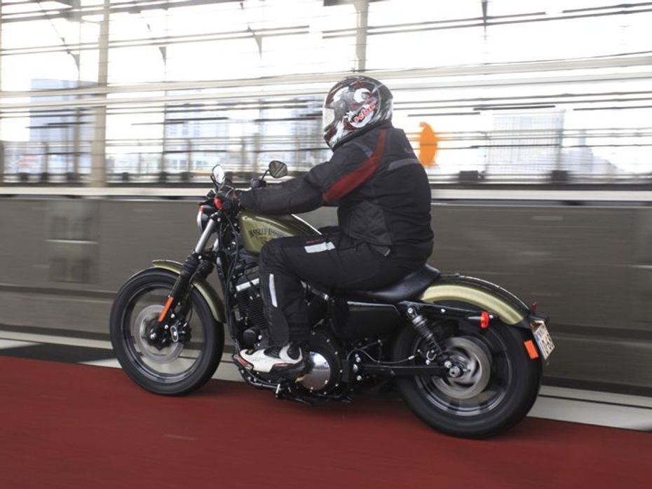 2015 Harley-Davidson Iron 883 review