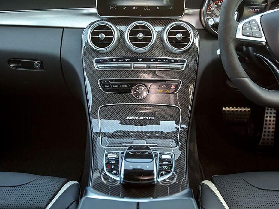 2015 Mercedes-Benz C63 S centre console