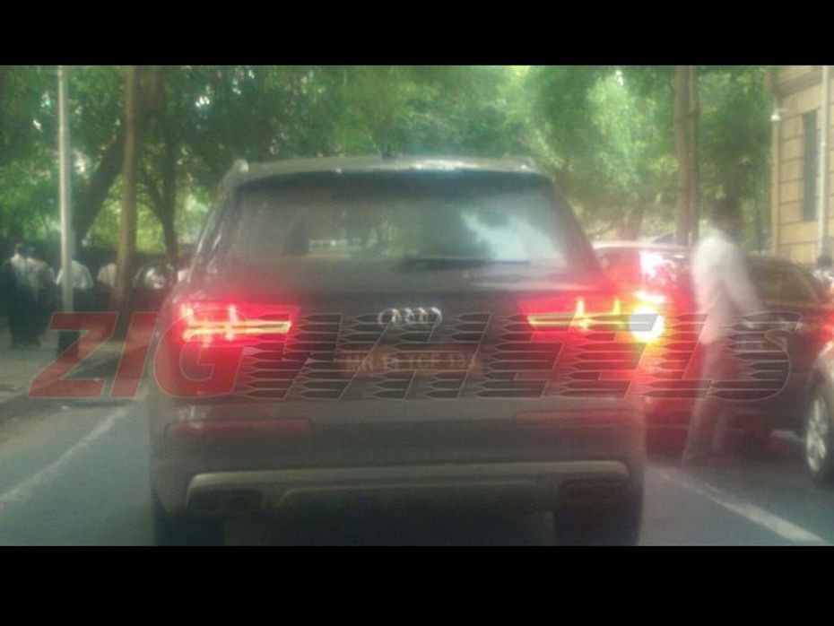 Audi SQ7 spied in Mumbai India