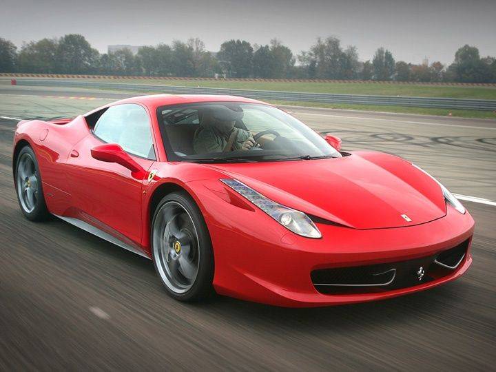 Spoiled son burns Ferrari so that rich dad could buy him a n - ZigWheels