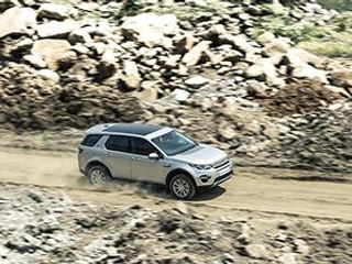 Land Rover Discovery Sport HSE TD4 5-seater Test Drive Review