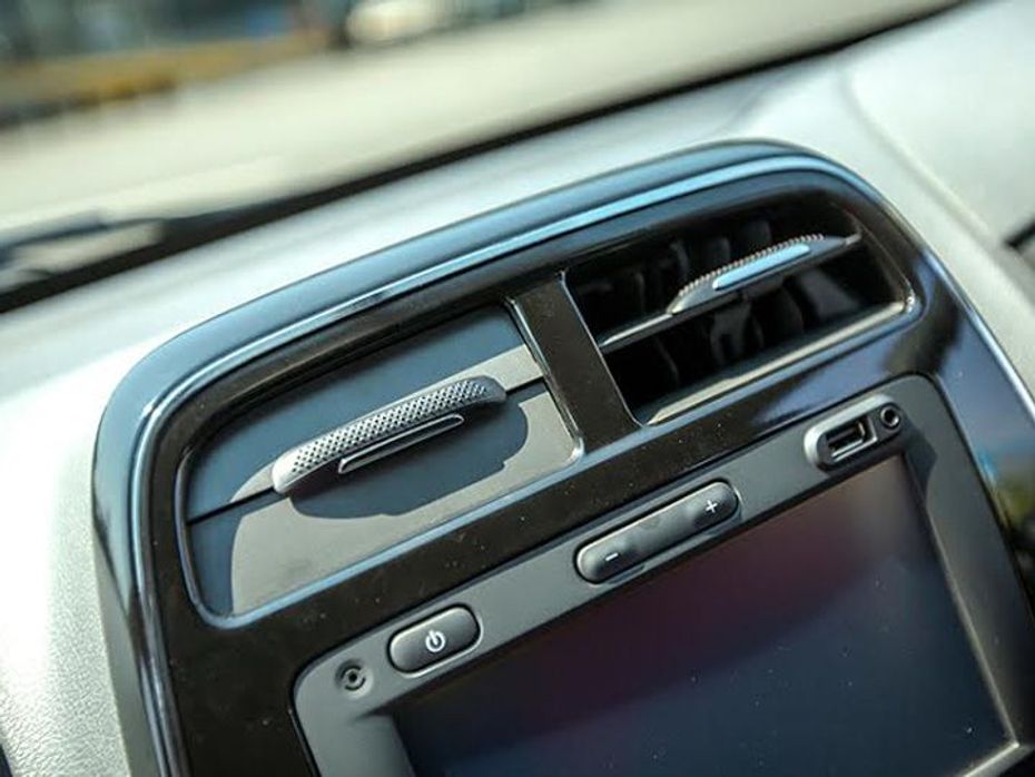 The new Renault Kwid also comes with front power windows, central locking and air conditioning