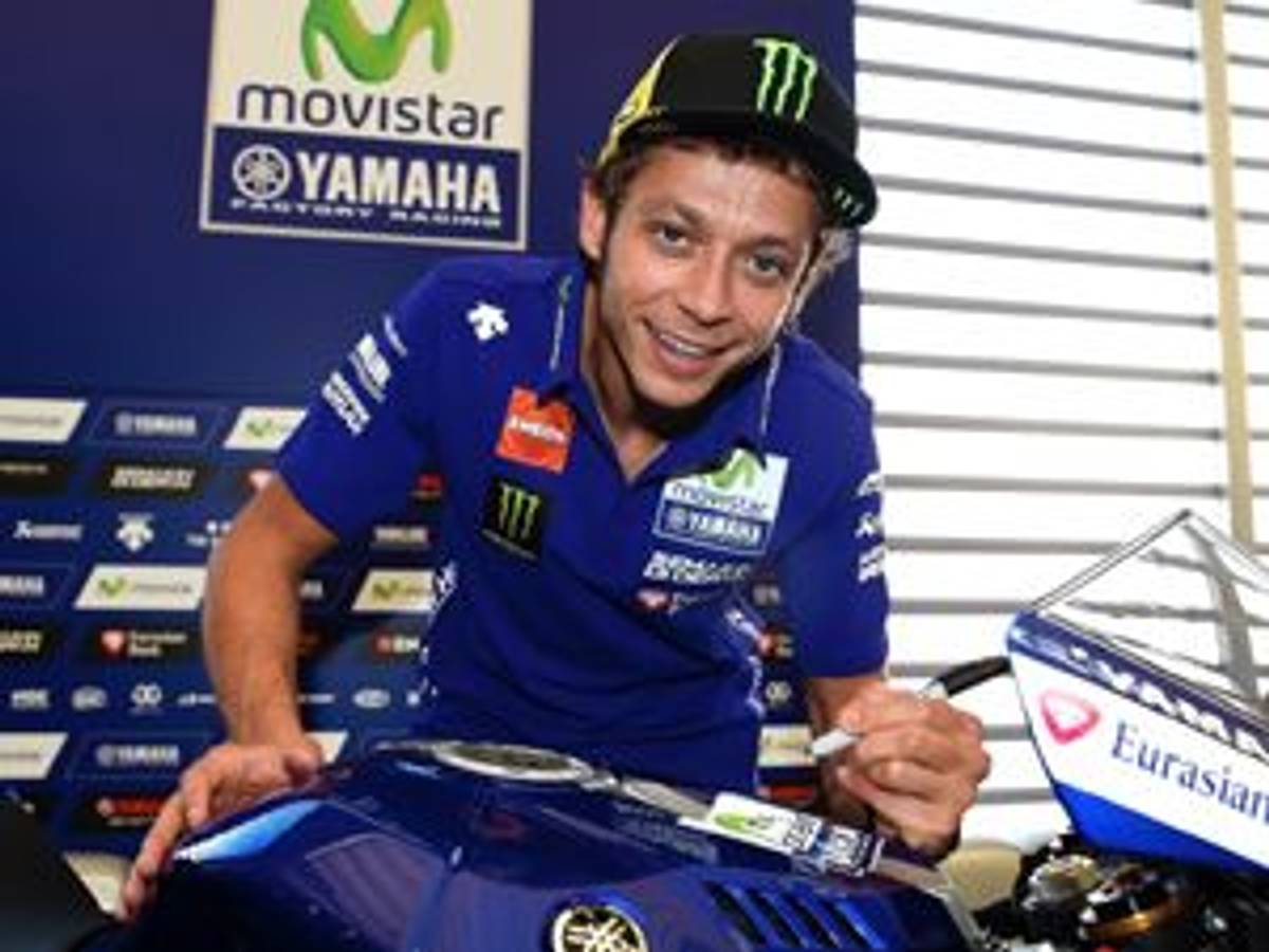 Rossi on a Yamaha R1 (from his Instagram post). It's a shame he