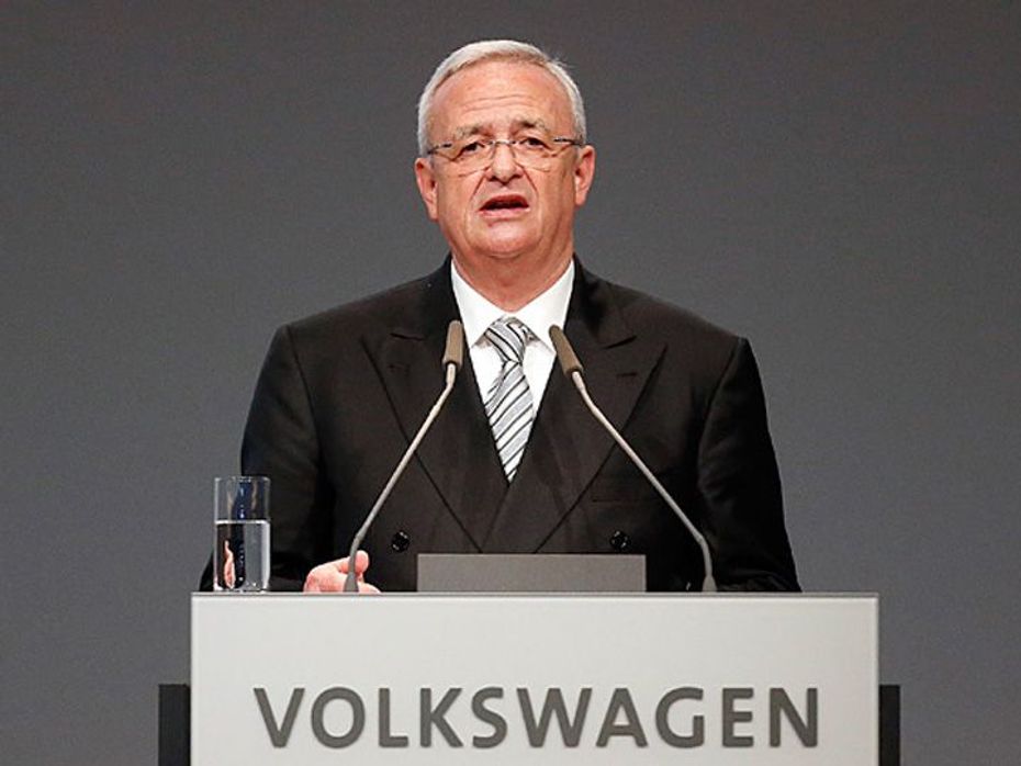 Volkswagen CEO Martin Winterkorn resigns