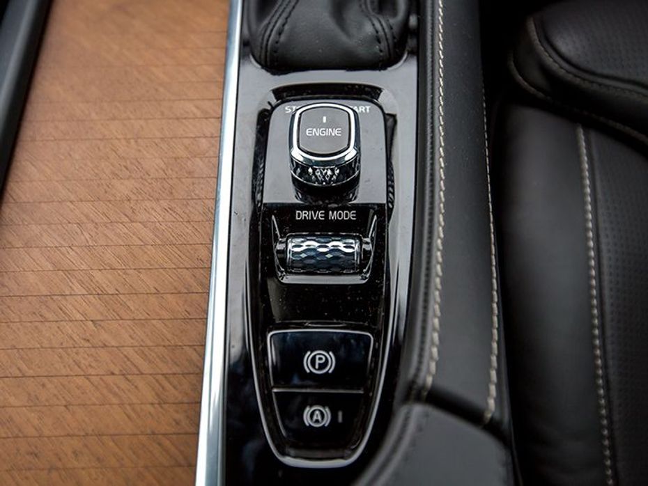 2015 Volvo XC90 interior pic