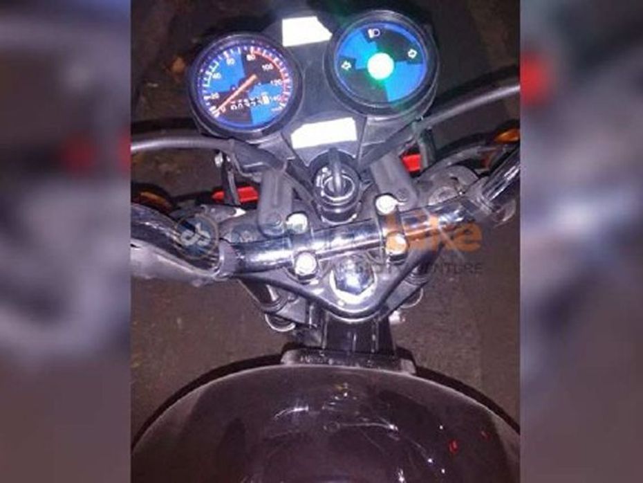 Mahindra 150cc motorcycle instrument cluster