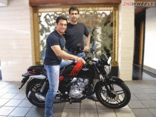 Aamir Khan Plays Patriot; Buys INS Vikrant-Tribute Bajaj V15