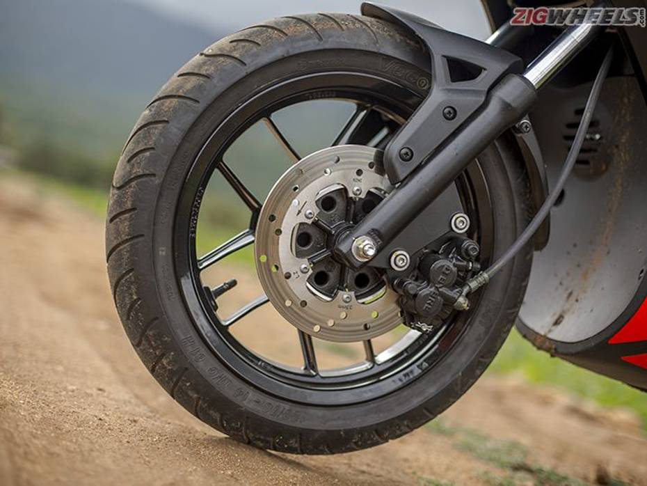 Aprilia SR150 wheels