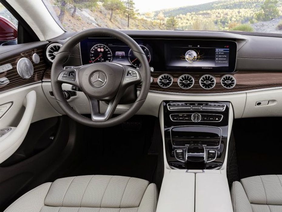 The driver will be welcomed by the nicely-appointed interior of the new E-Class Coupe