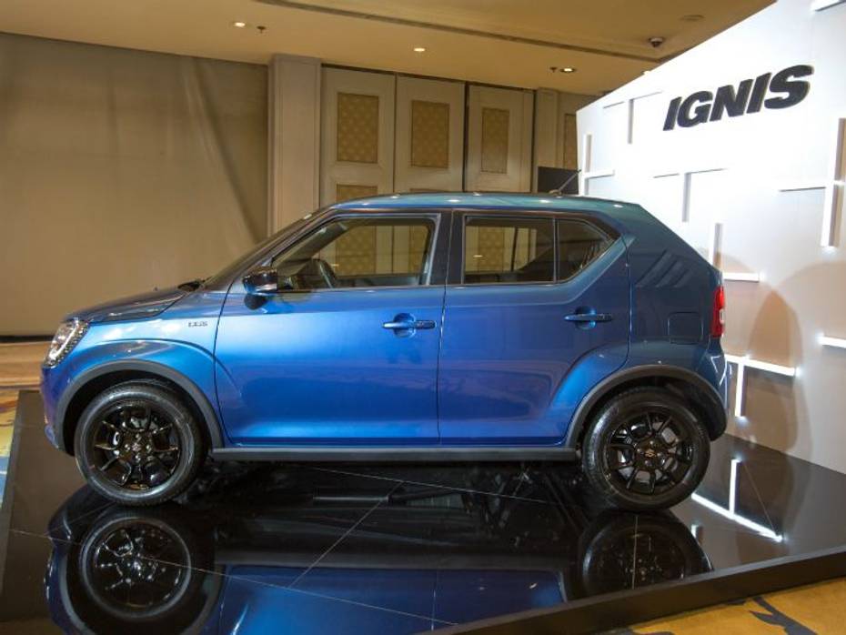 Maruti Ignis - Side