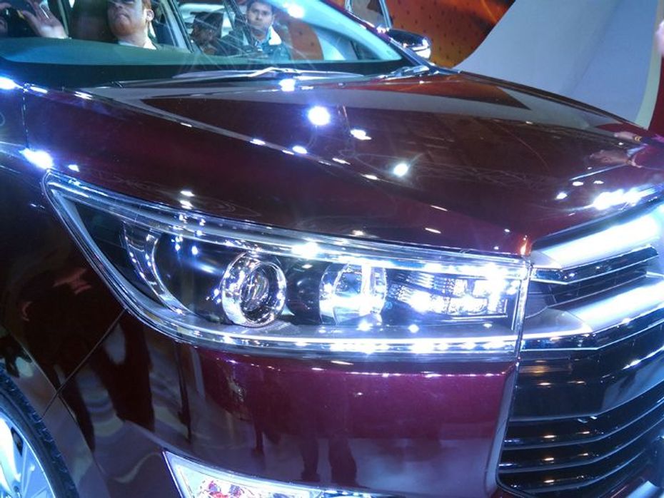 Toyota Innova Crysta headlight