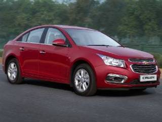 GM offering Rs 1 lakh discount on new Chevrolet Cruze