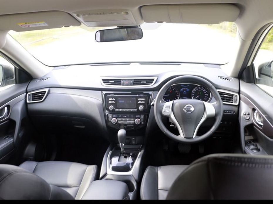 2016 Nissan X-Trail interior