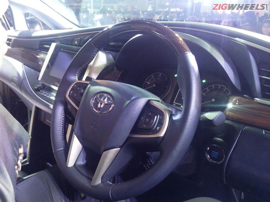 Toyota Innova Crysta steering wheel