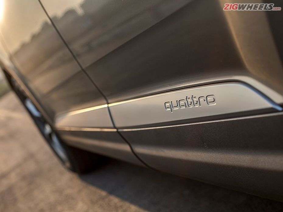 Quattro embossed side inlays of new Audi Q7