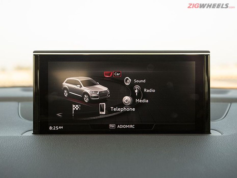 New Audi Q7 comes with a 7 inch touch screen display