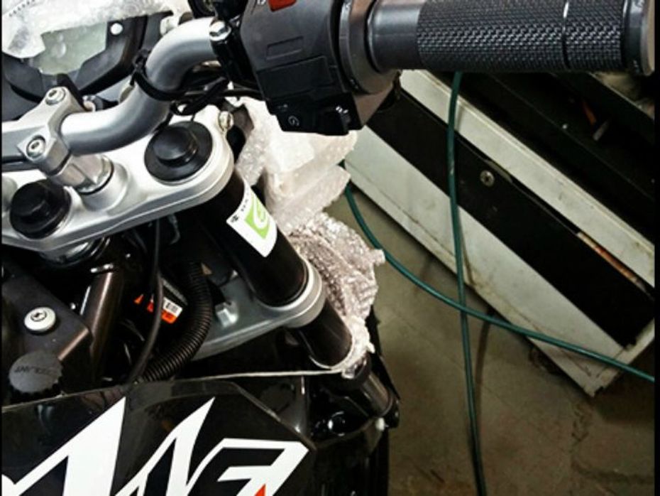 2016 KTM Duke 200 gets to get automatic headlamps
