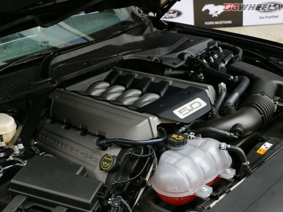Ford Mustang GT - Engine Bay