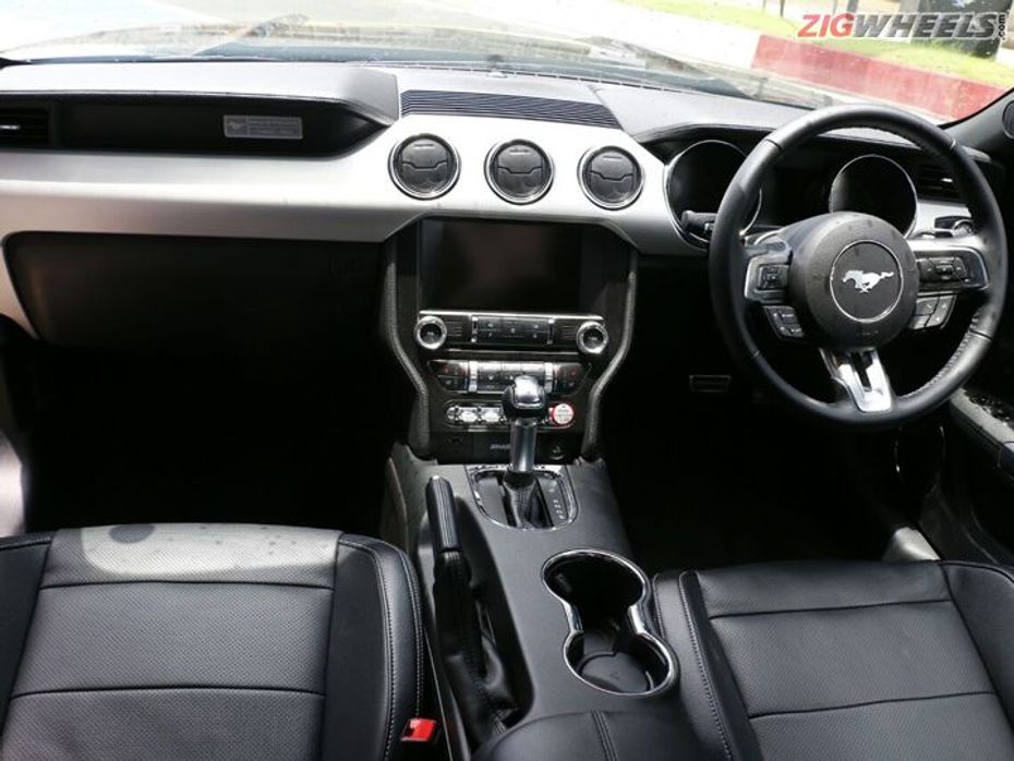 Ford Mustang GT - Interiors