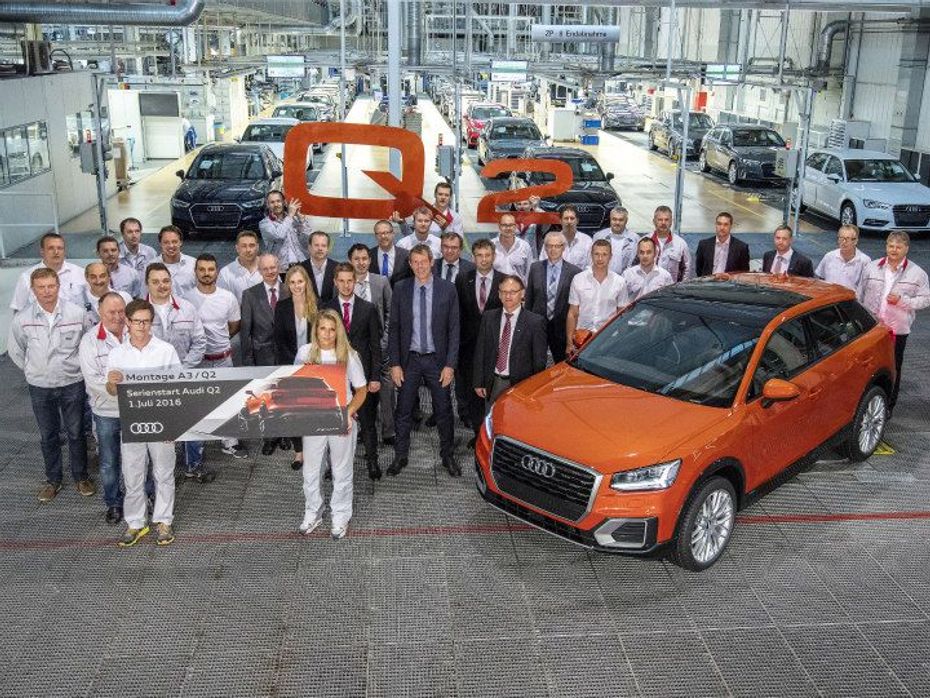 Audi Q2 production team