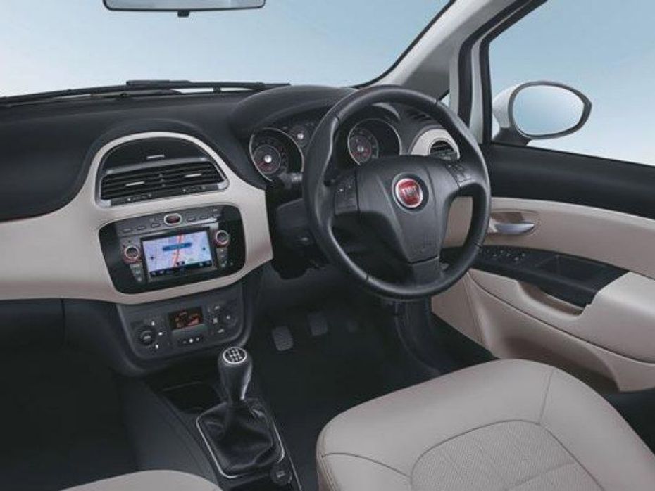 Fiat Linea 125 S interiors