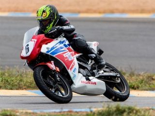 Pune Girl Bags Title At Round One Of Honda All Ladies Race