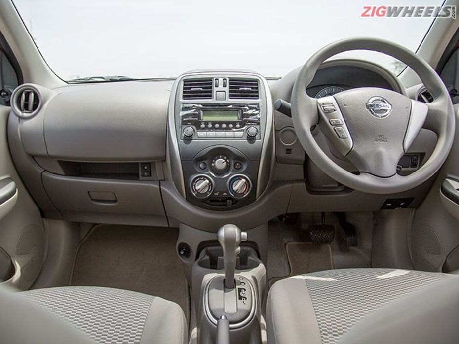 Nissan Micra CVT - Interiors