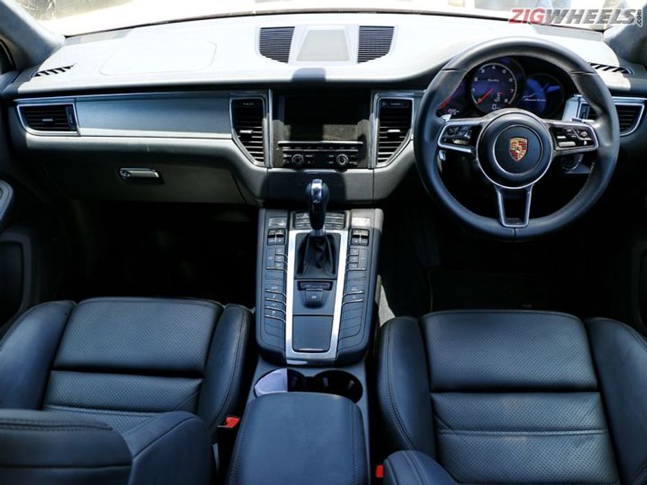Porsche Macan - Interiors