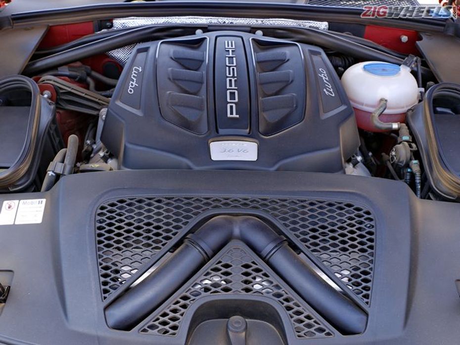 Porsche Macan - Engine Bay