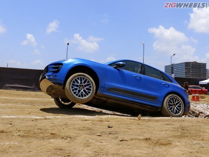 porsch-macan-turbo-off-road-review-photo-image-india-zigwheels-m5_720x540.jpg