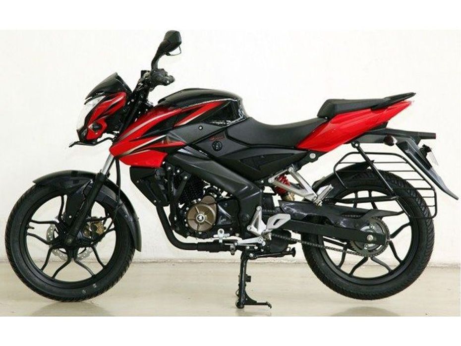 From what we have seen of the Bajaj Pulsar NS 150, it is visually similar to the 200NS, except for a skinnier rear tyre