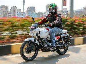 bajaj v15 custom