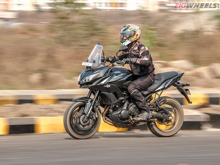Kawasaki Versys 650 in action Kawasaki Versys 650 in action