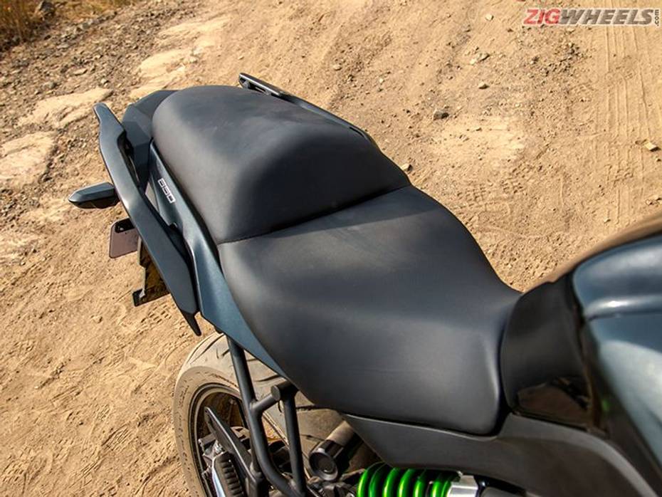 Kawasaki Versys 650 seat