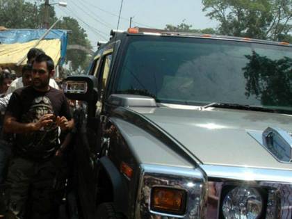 MS Dhoni’s Hummer ‘mistakenly’ registered as Scorpio