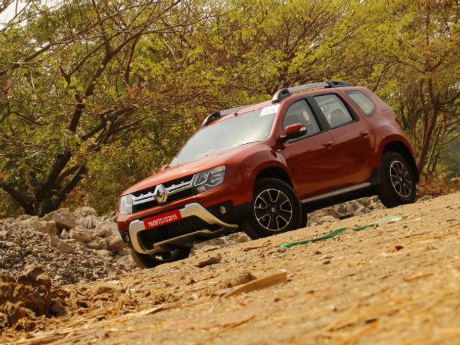 Feacelift Renault Duster Automatic front