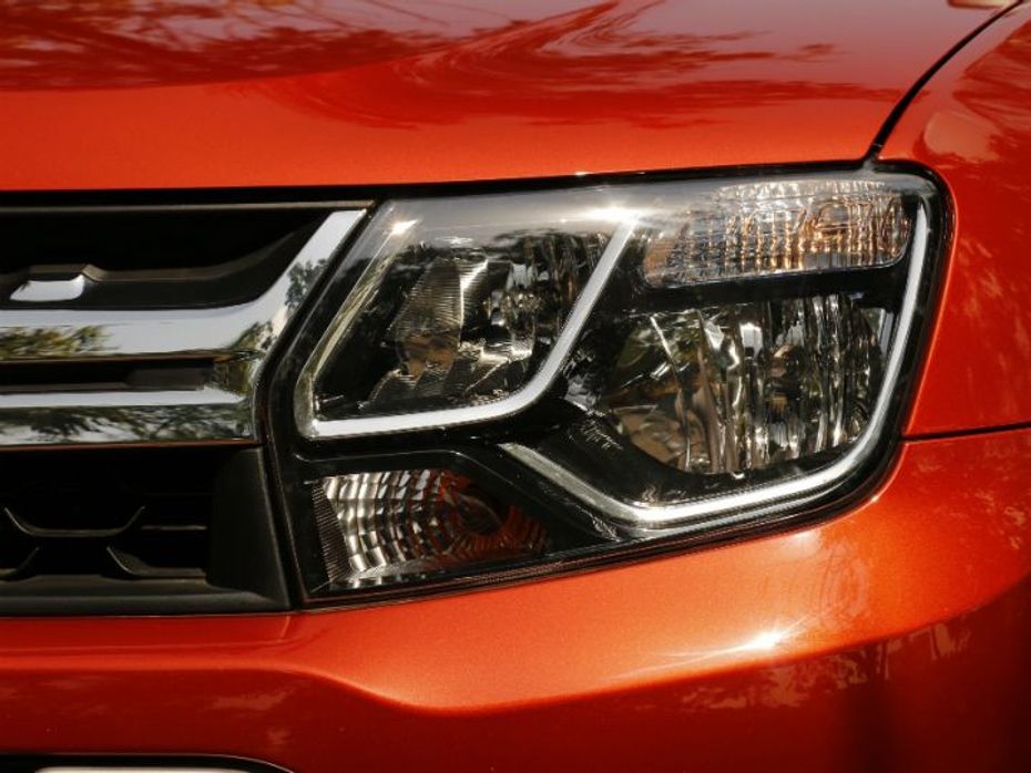 Feacelift Renault Duster Automatic headlights