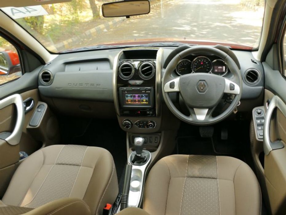 Feacelift Renault Duster Automatic dashbaord